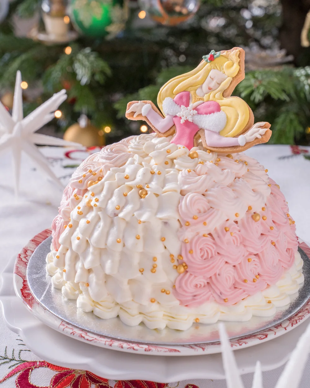 The Holly Sleeping Beauty Doll Cake 柊飾りの眠れる森の美女 クリスマスケーキ Coucou Natsuha