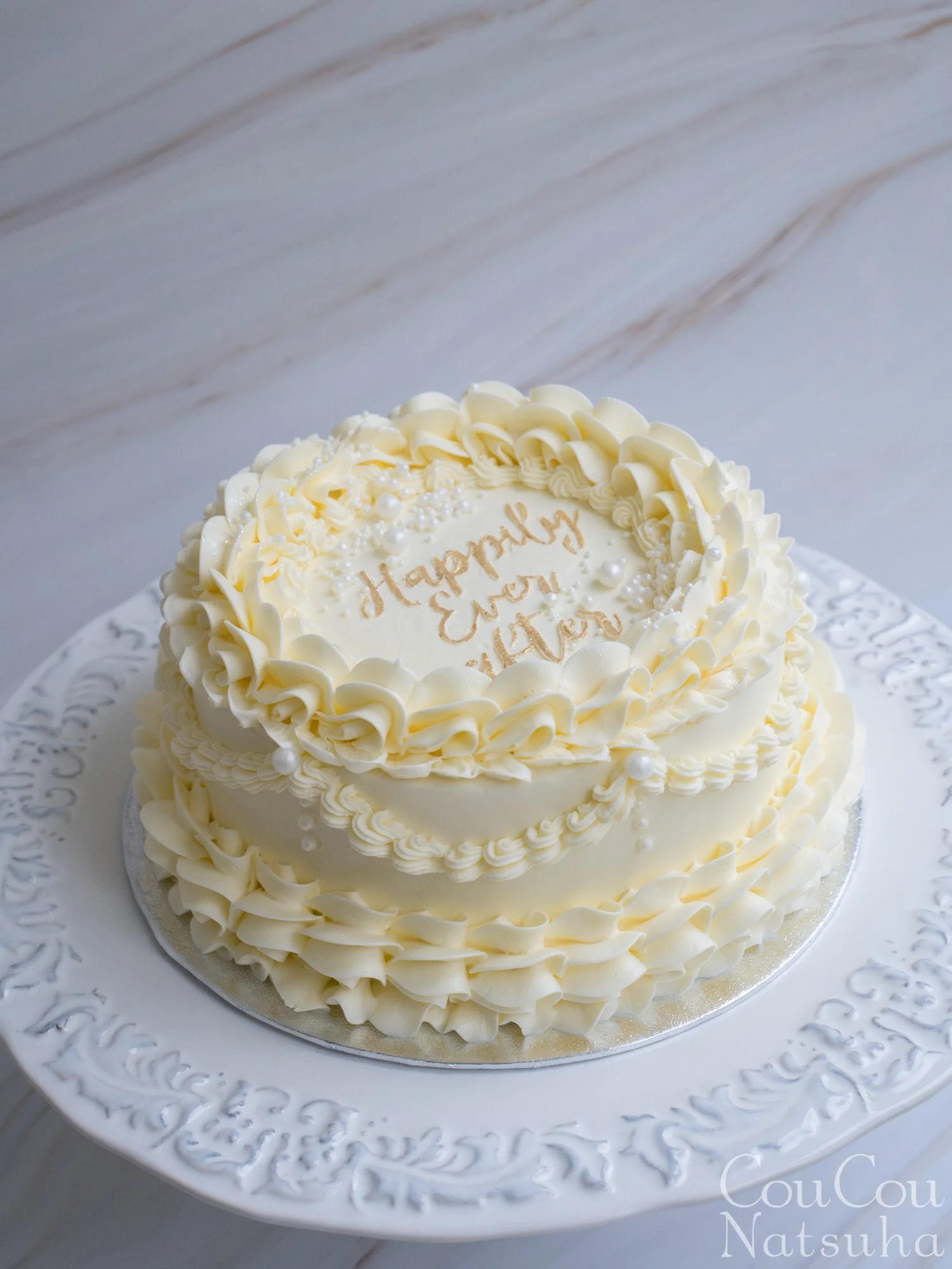 A "Happily Ever After" Surprise: Vintage Engagement Celebration Cake