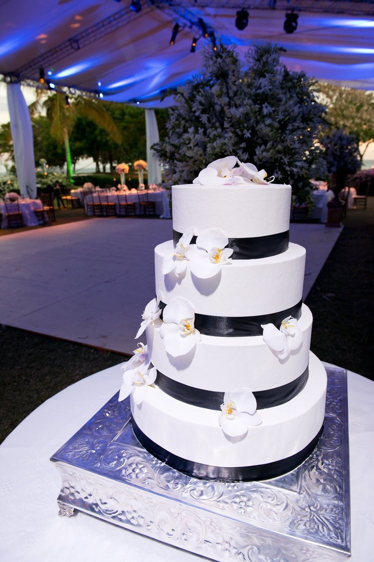 08_Dominican+Republic+Wedding+Cake_AE+Events.jpg