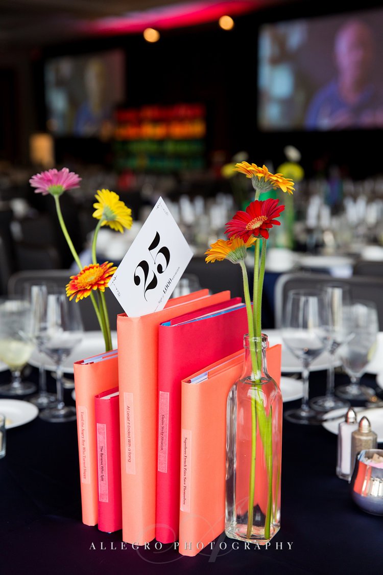 03_826+Gala+Pink+Floral+Centerpiece+Books_AE+Events.jpg