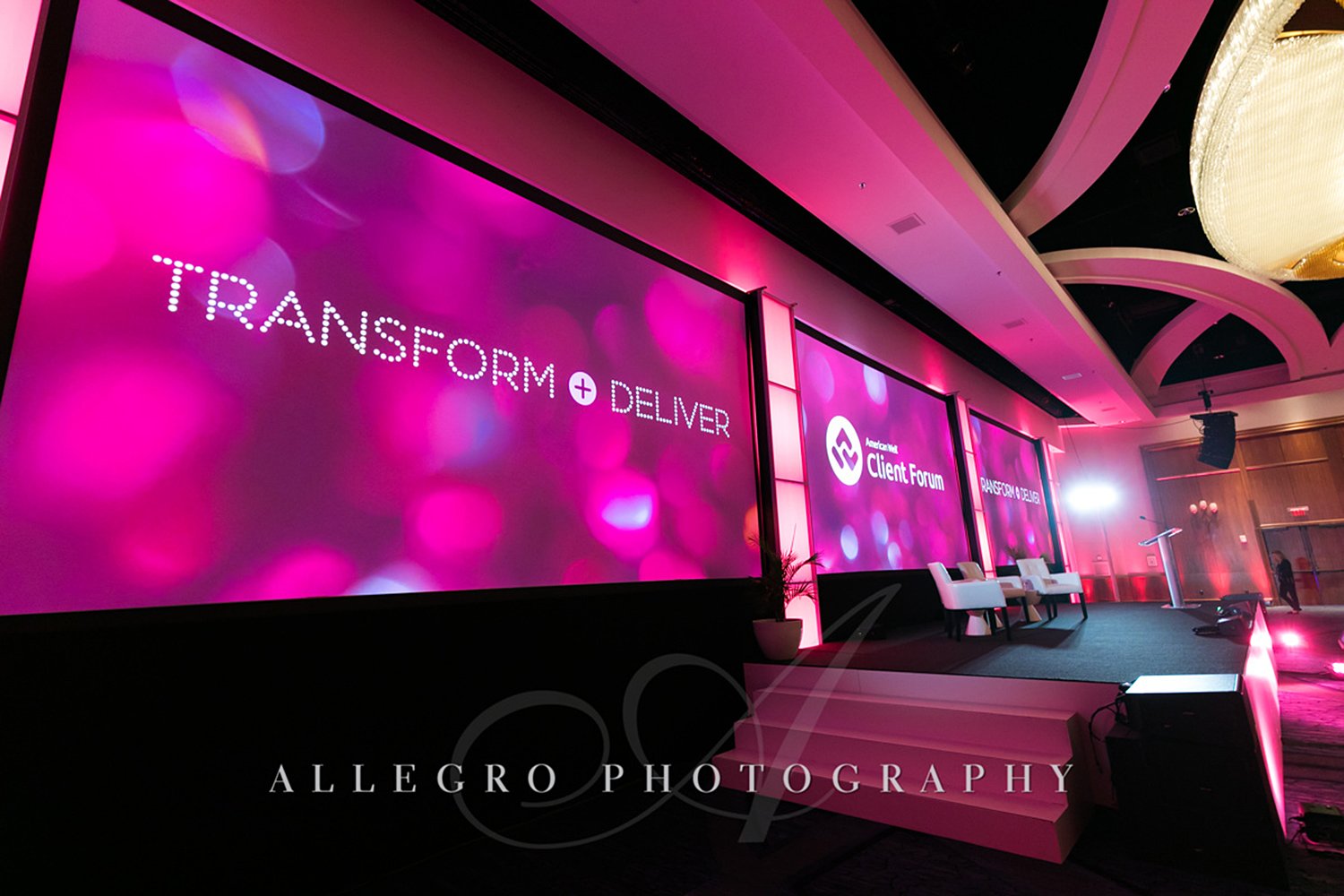 04_Corporate+Meetings+Conference+Pink+Stage_AE+Events.jpg