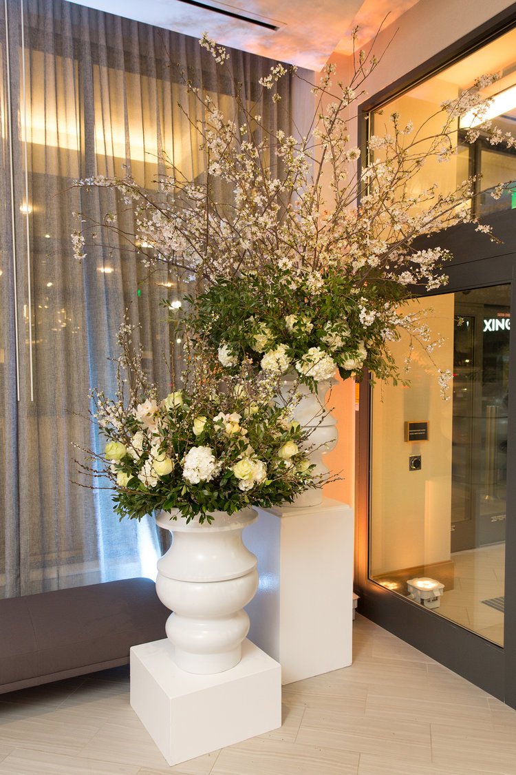 03_Corporate+Marriott+Opening+Floral_AE+Events.jpg