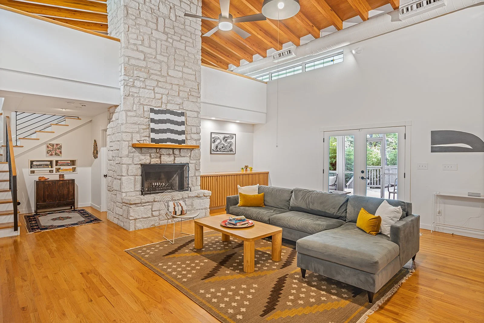 Austin airbnb living room with fireplace (Copy)