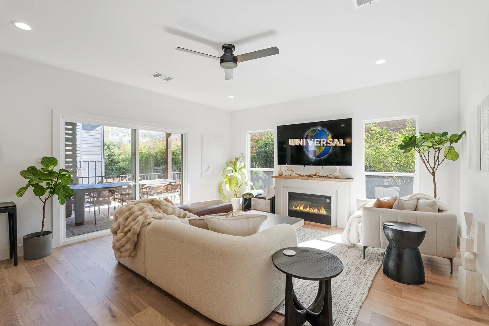 Austin airbnb living room