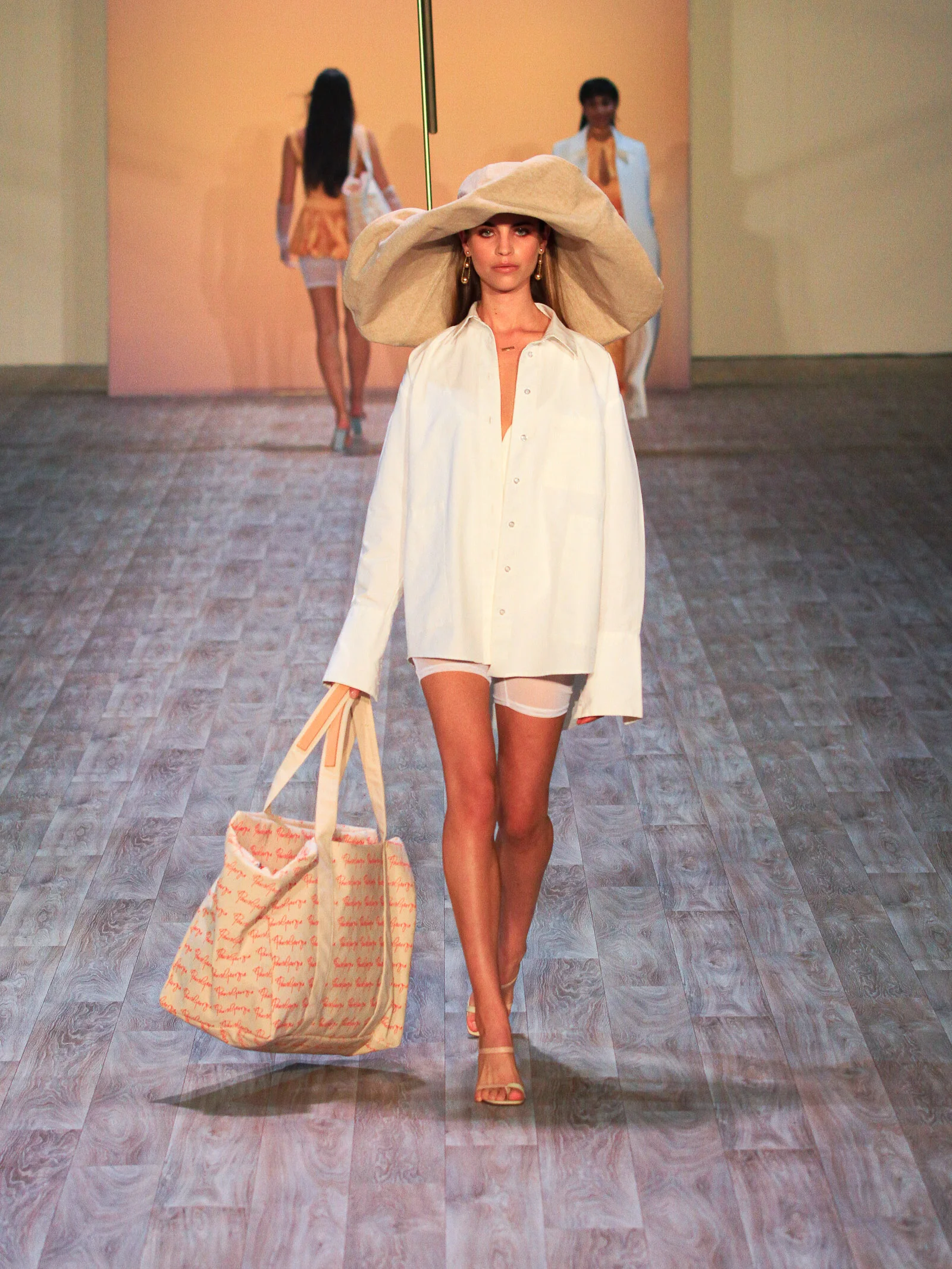 CalvinCheng_Runway_Paris Georgia06_2019PhotoComp.JPG