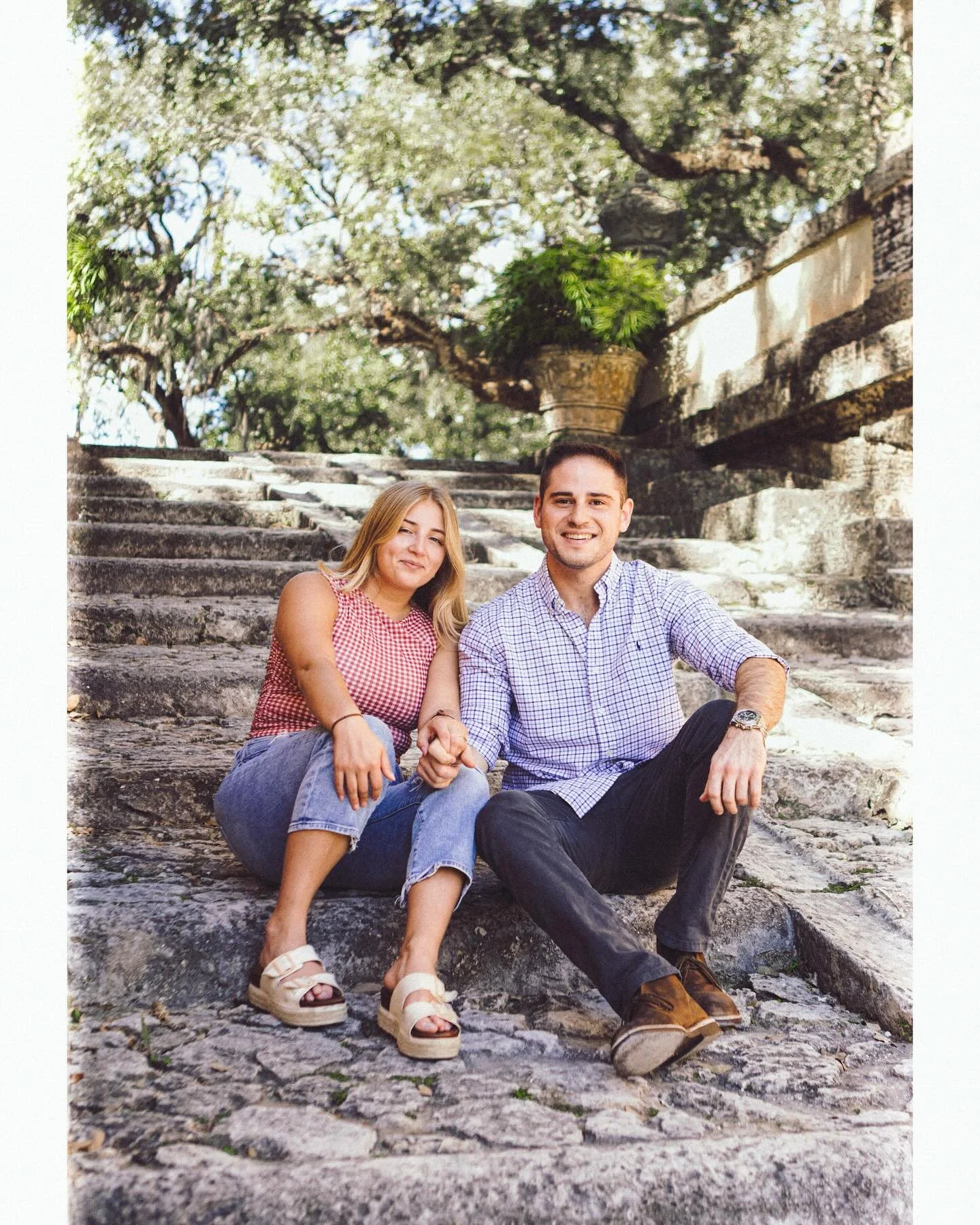 🪷 🌿 Ryan + Talya | Engagement Shoot at Vizcaya Gardens 

#vizcaya #vizcayagardens #miami #miamiphotography #miamiphotographer #engagement #engagementshoot