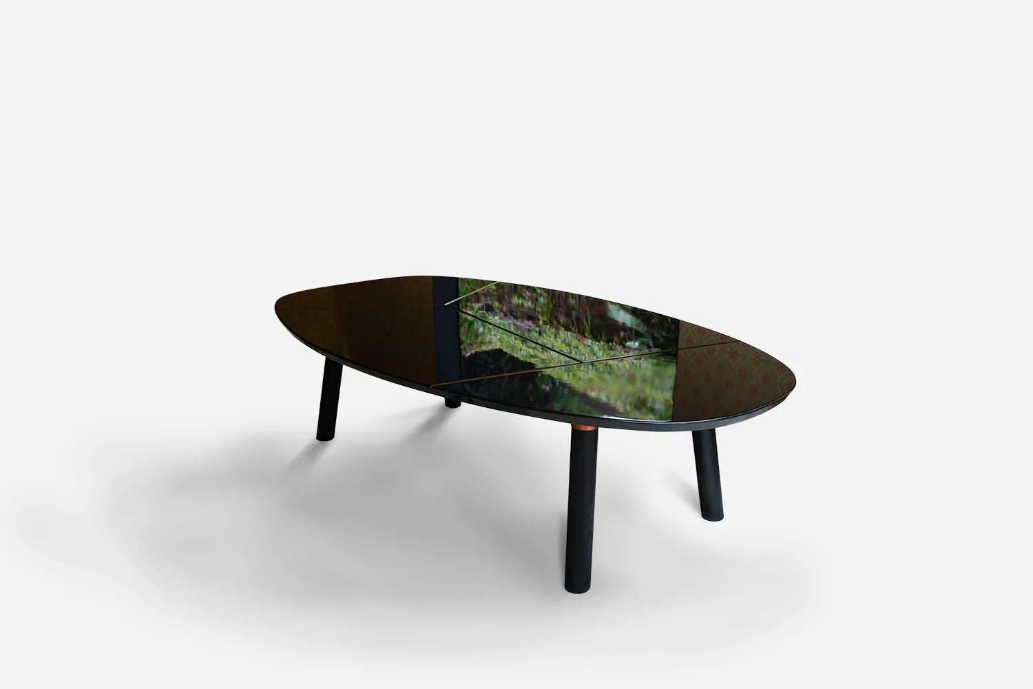 Table_dining_oval_Kassar.jpg