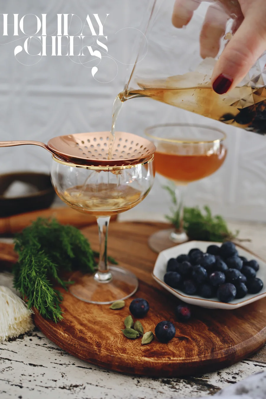 10-holiday-cocktails-for-entertaining-dine-x-design