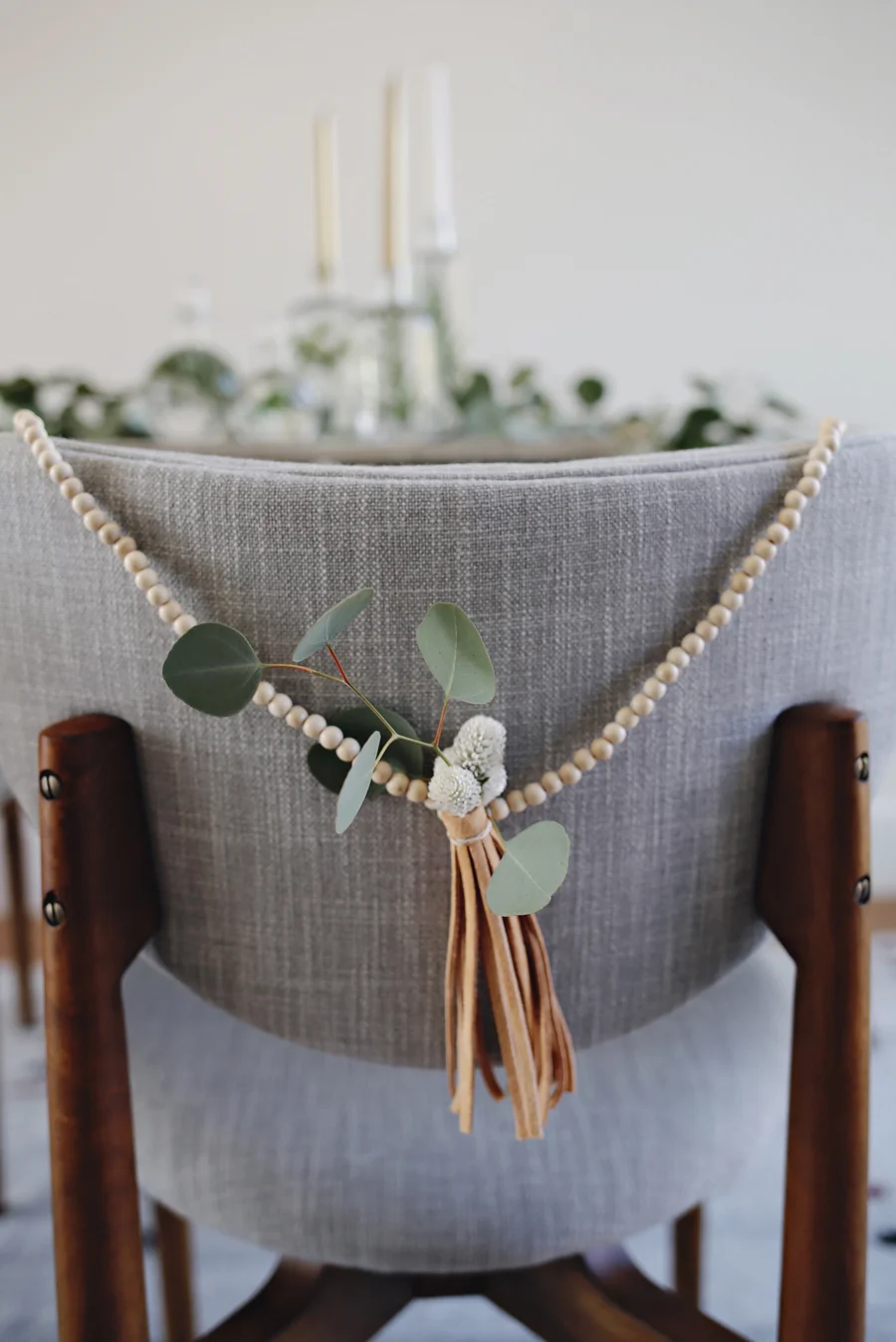 minimalist-garland-vertical-kristin-guy-dine-x-design