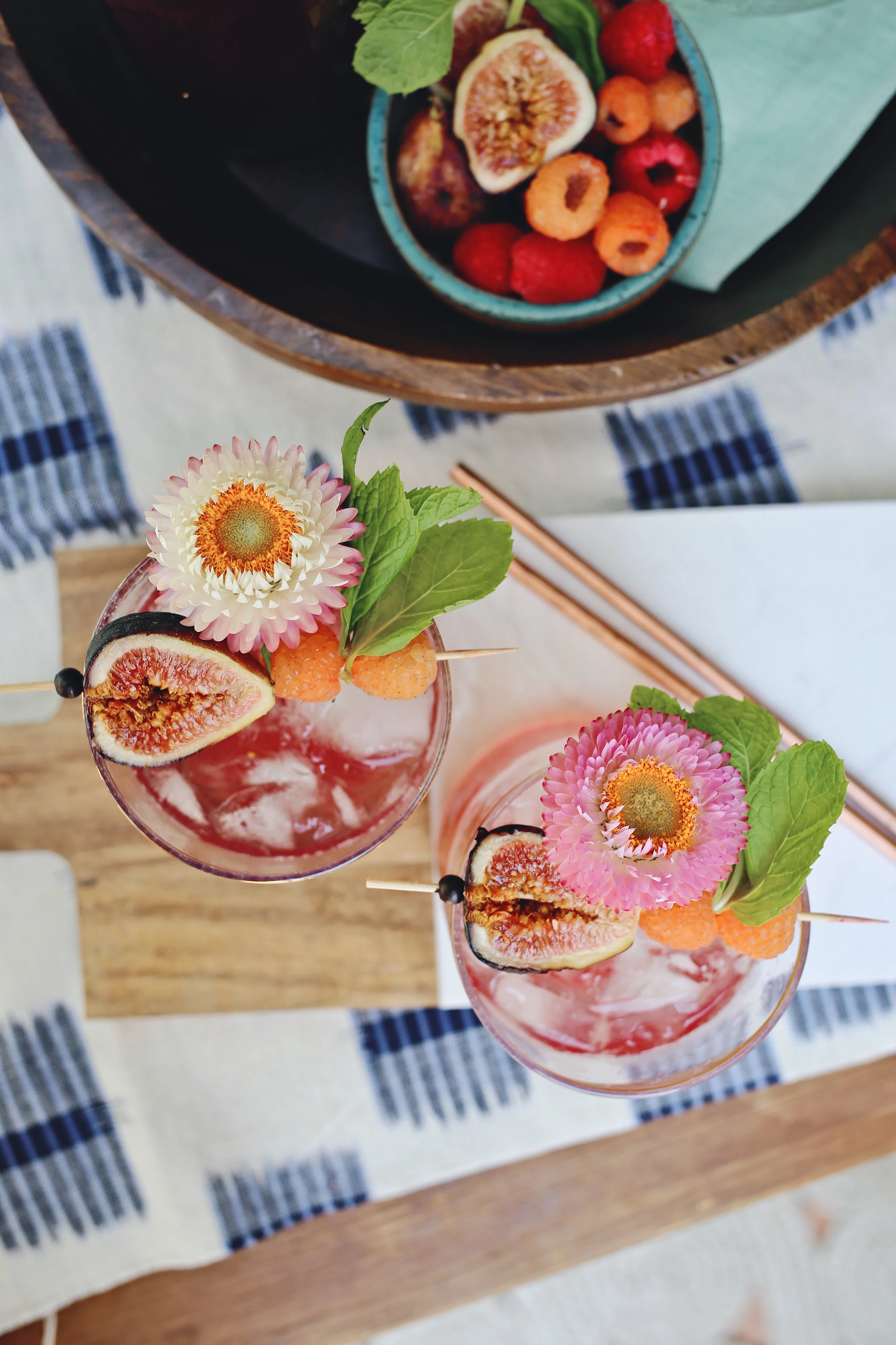 Fig & Raspberry Wine Spritzer | Dine X Design