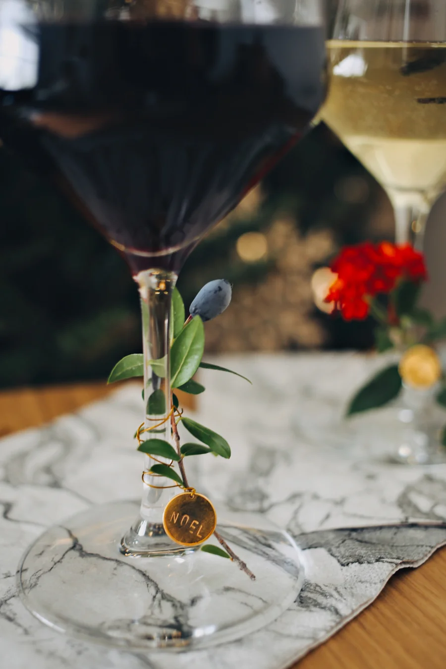 03_Holiday-Wine-Tags.jpg