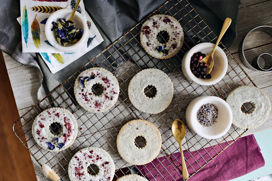 03_Blue-Pea-Flower-Shortbread-Cookies.jpg