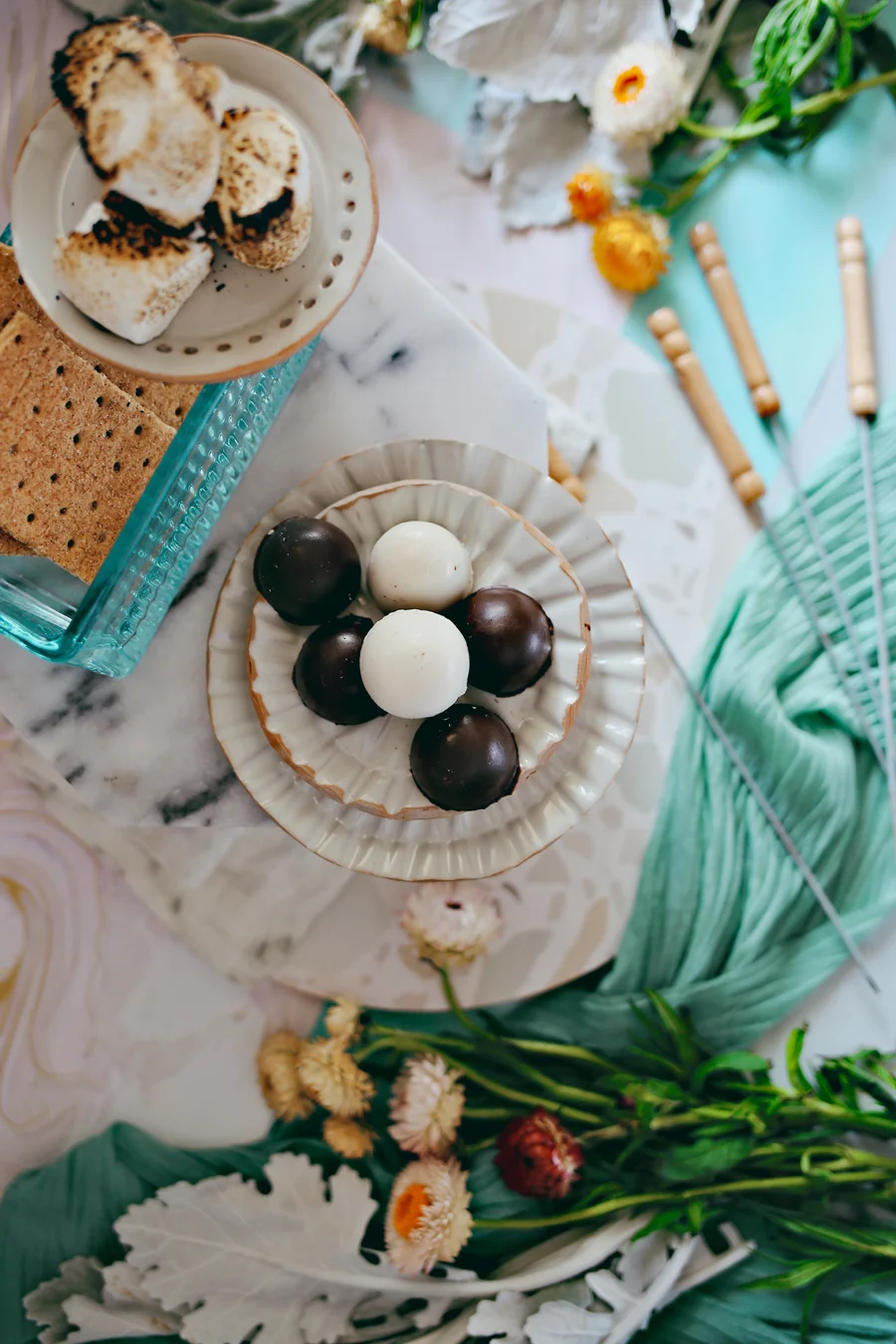 01_Smore-Pie-Bonbon-Recipe-Dine-X-Design.jpg