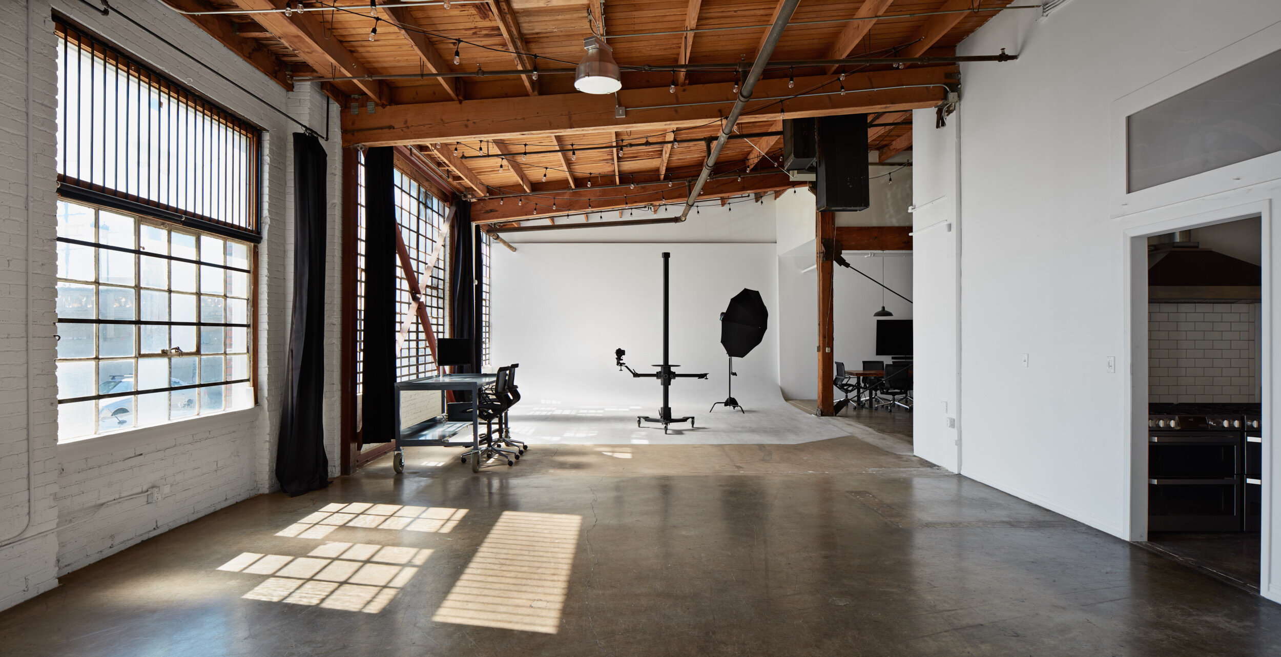 Cyc wall, cyclorama and main stage at los angeles photography studio