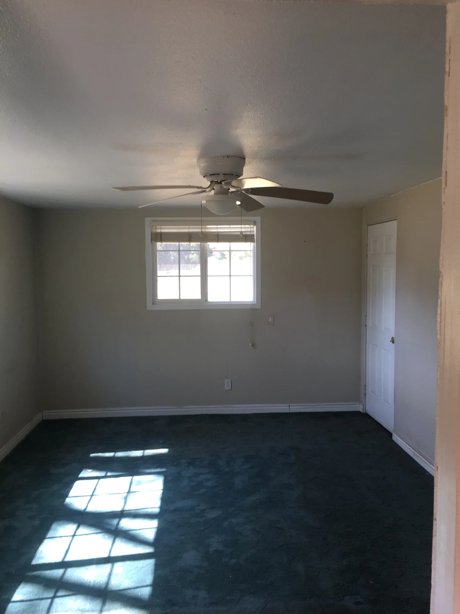 Master Bedroom.JPG
