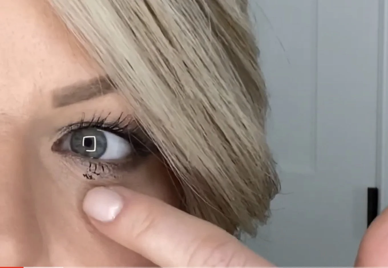 How to fix mascara mistakes