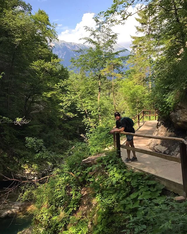 Here it looks like we had the gorge and vista to ourselves. We did not. #illusion