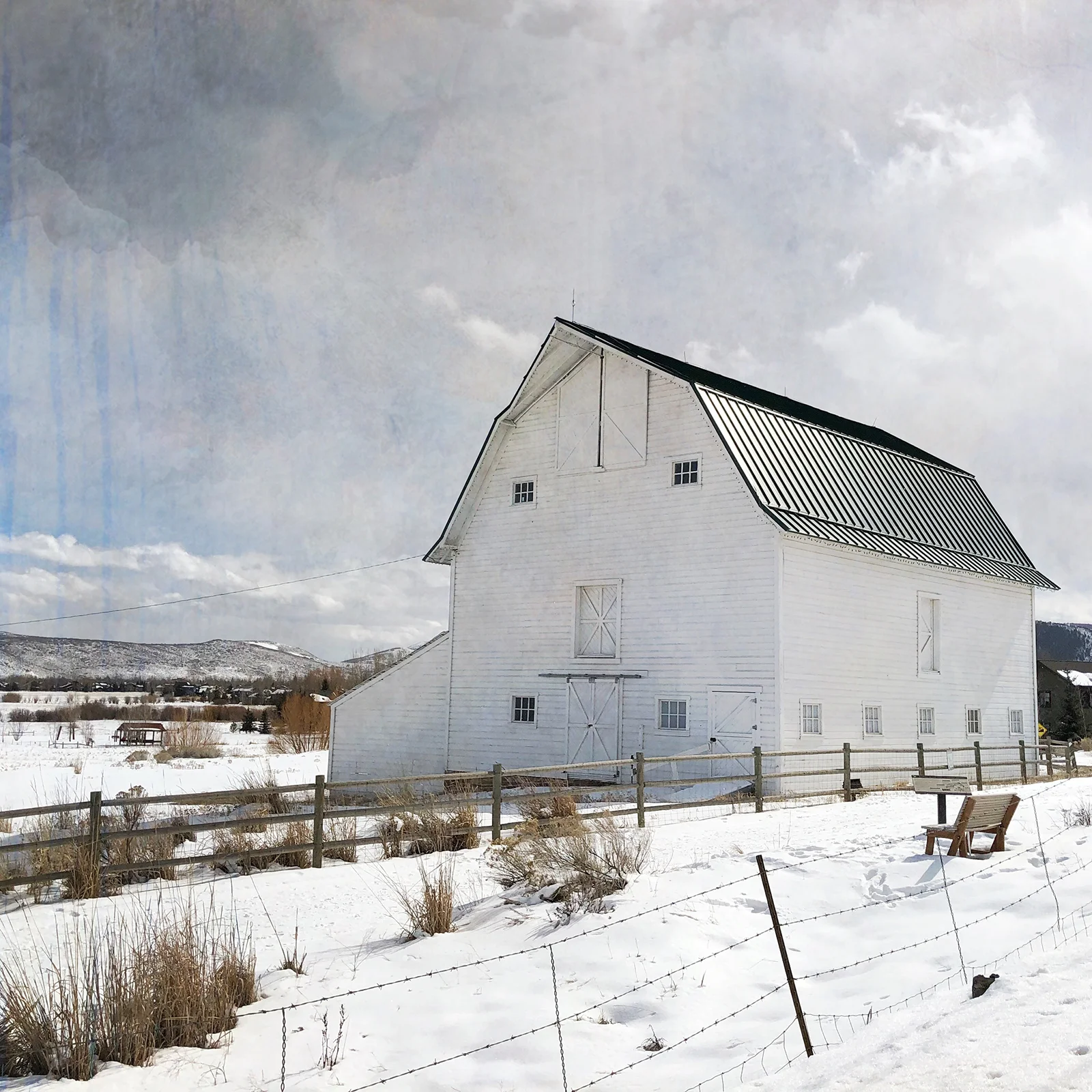 Face in Barn, UT