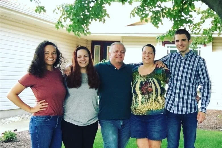 Fam.jpg