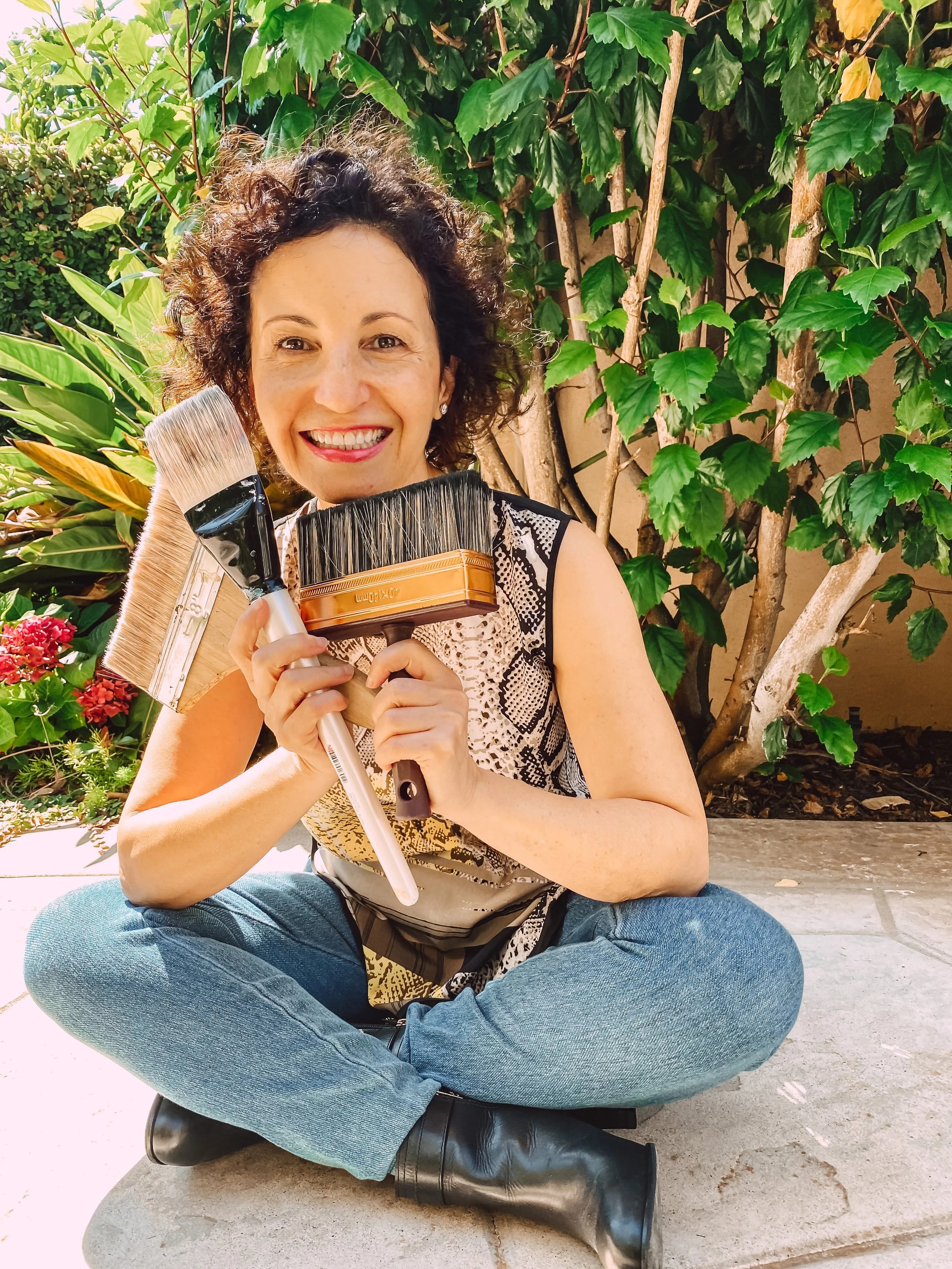 Meet Edna Pines | Contemporary Fine Artist by ShoutOut SoCal