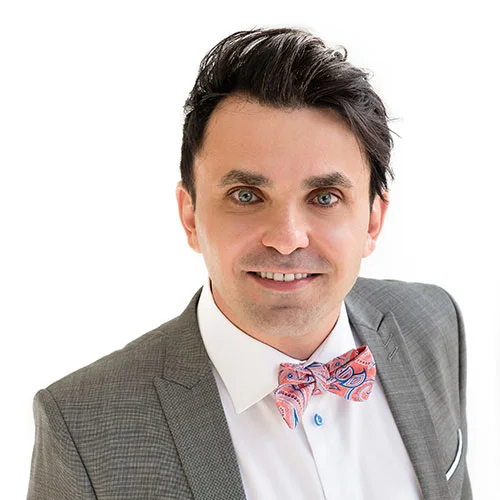 Dr. Arin Ratavosi | D.M.D.