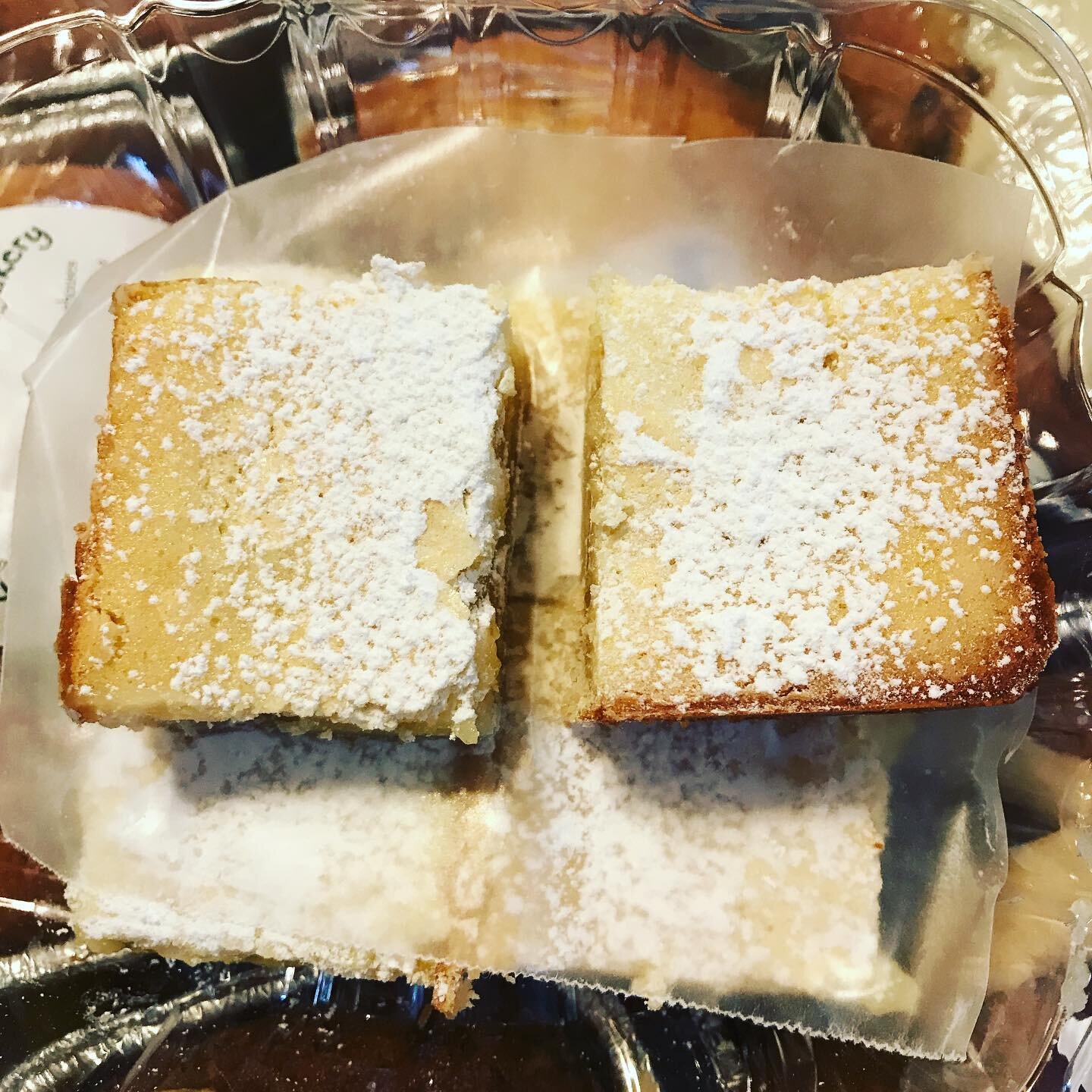 lemon bars.jpg