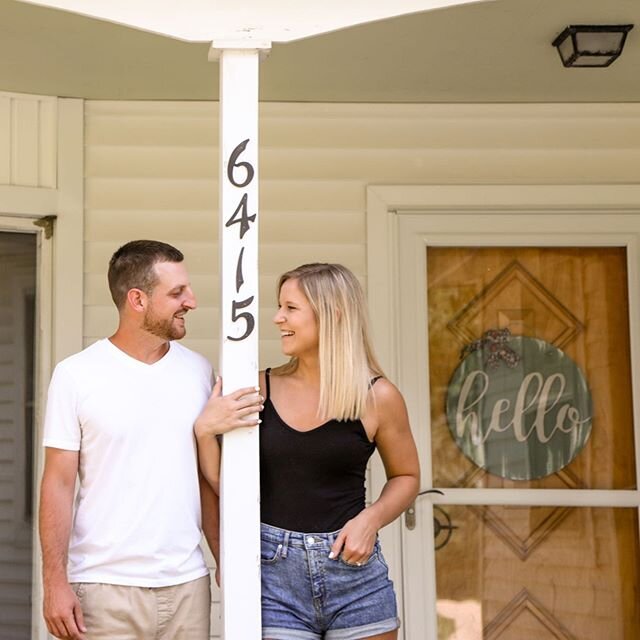 The first round of front porch photos are coming up this weekend! Yay!!! I still have spots open, so reach out to me if you&rsquo;re interested!! &mdash;
Families, couples, roommates, pets and owners, or just you lookin all cute in front of your home