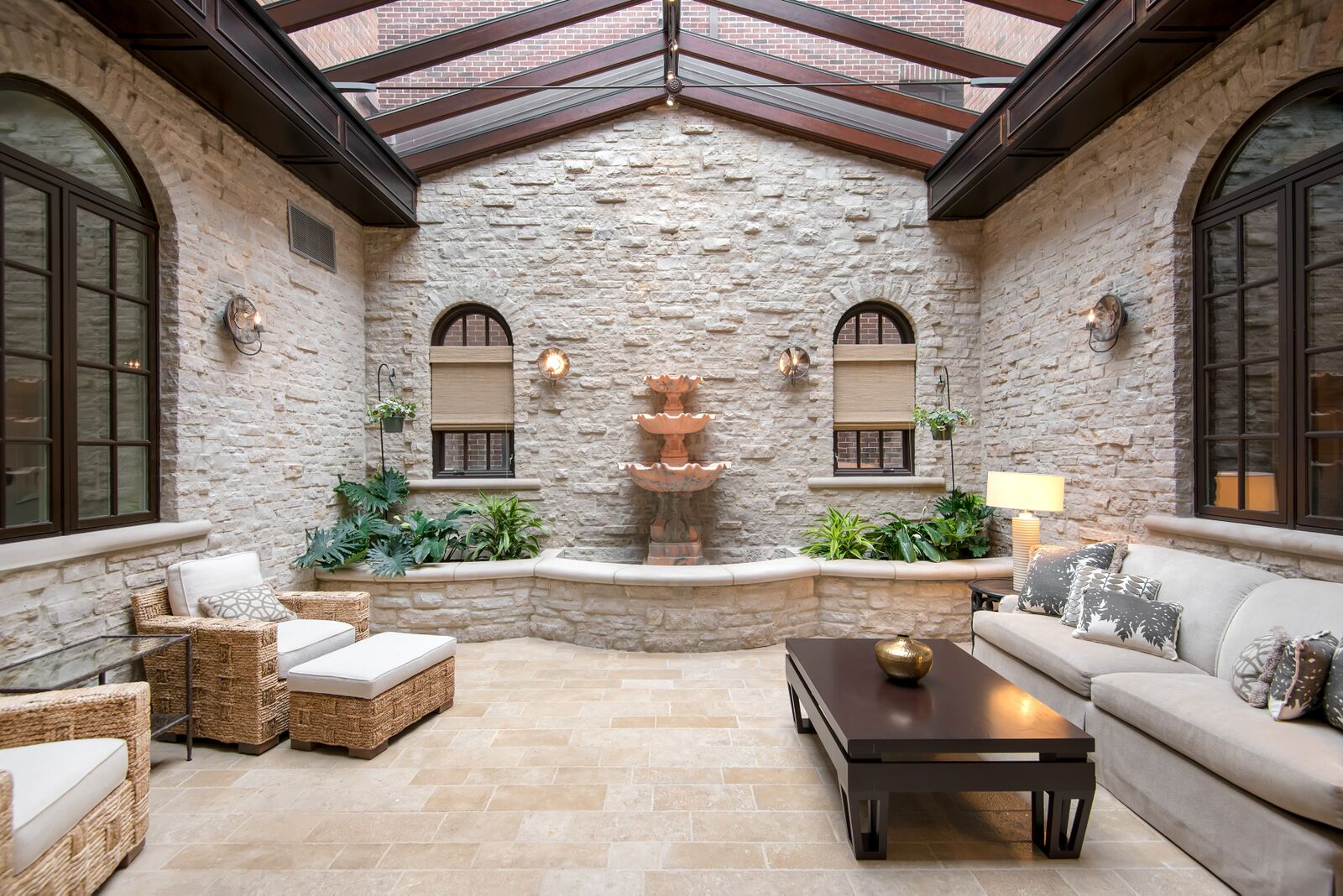 SINGLE FAMILY HOME IN HEART OF BUCKTOWN