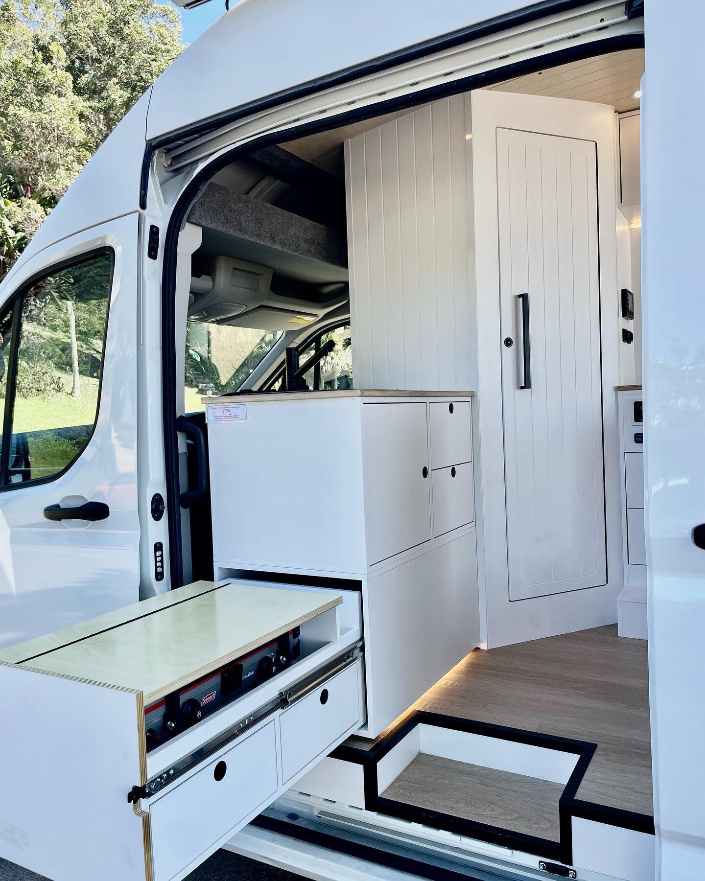 🚐 Are you looking to embrace the #VanLife with an extraordinary #camper #conversion that speaks to your wanderlust soul! Your search for the perfect camper ends here.

⏰ Due to unforeseen vehicle delays, space for 3 large sized conversions has opene