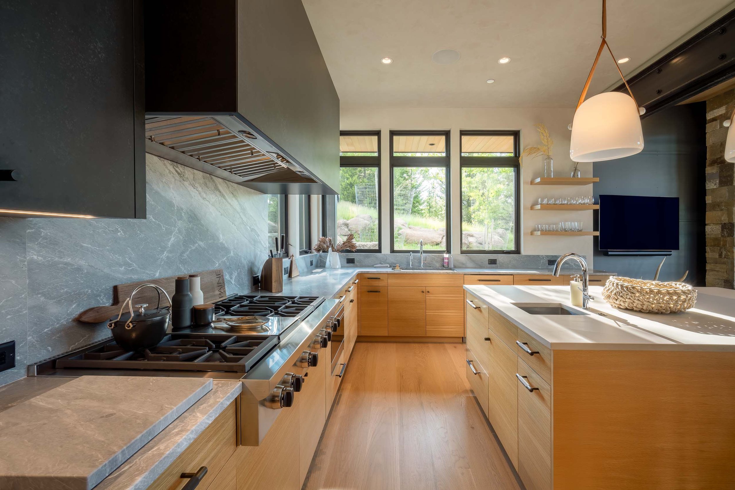 Mikeal-Beland-Beland-Studio-Interiors-Big-Sky-8.jpg