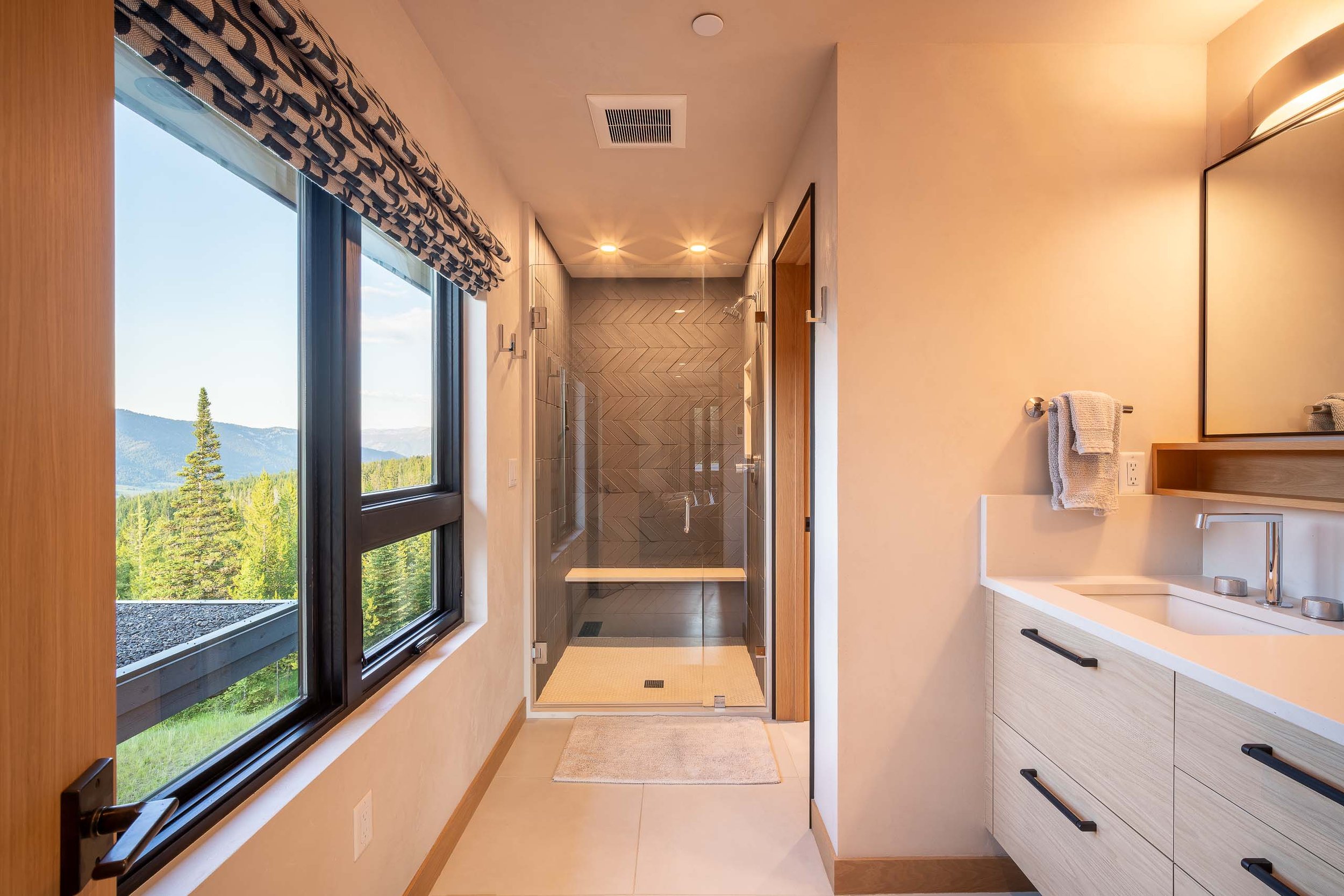 Mikeal-Beland-Beland-Studio-Interiors-Big-Sky-28.jpg