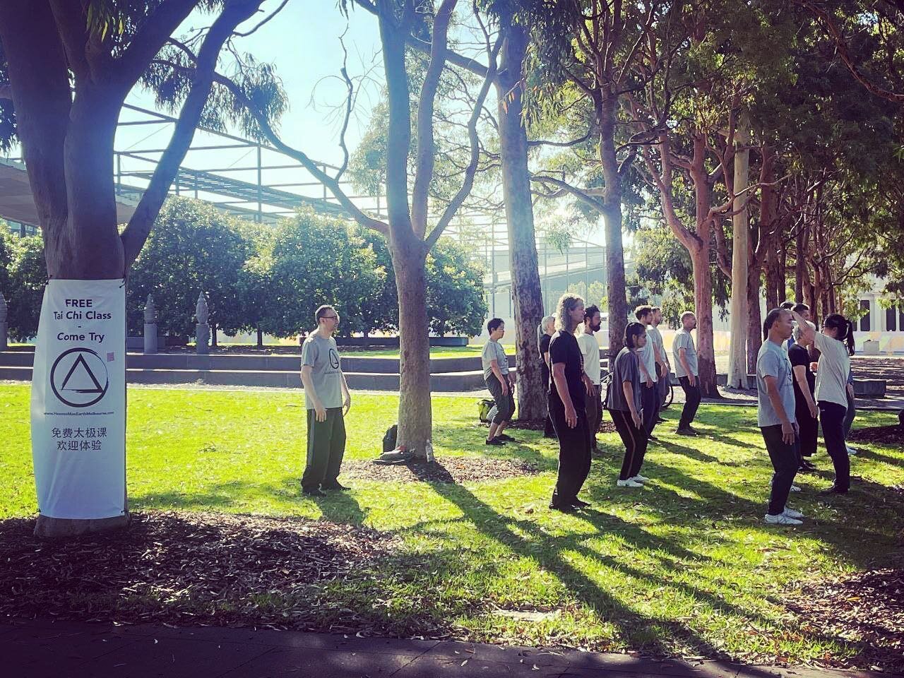 TaiChi in the park each Saturday while the weather is fine ☀️ 

Come tomorrow &amp; try real Taiji for yourself

#thingstodoinmelbourne #carltongardens #kungfumelbourne #taijiquan #taichimelbourne #livewellbewell