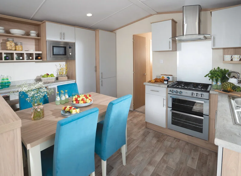 rsz_lulworth_2019_kitchen.jpg