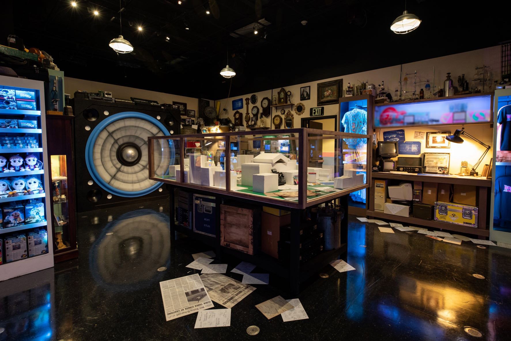 02_Summer Tribute Store at Universal Orlando Resort BTTF.jpg