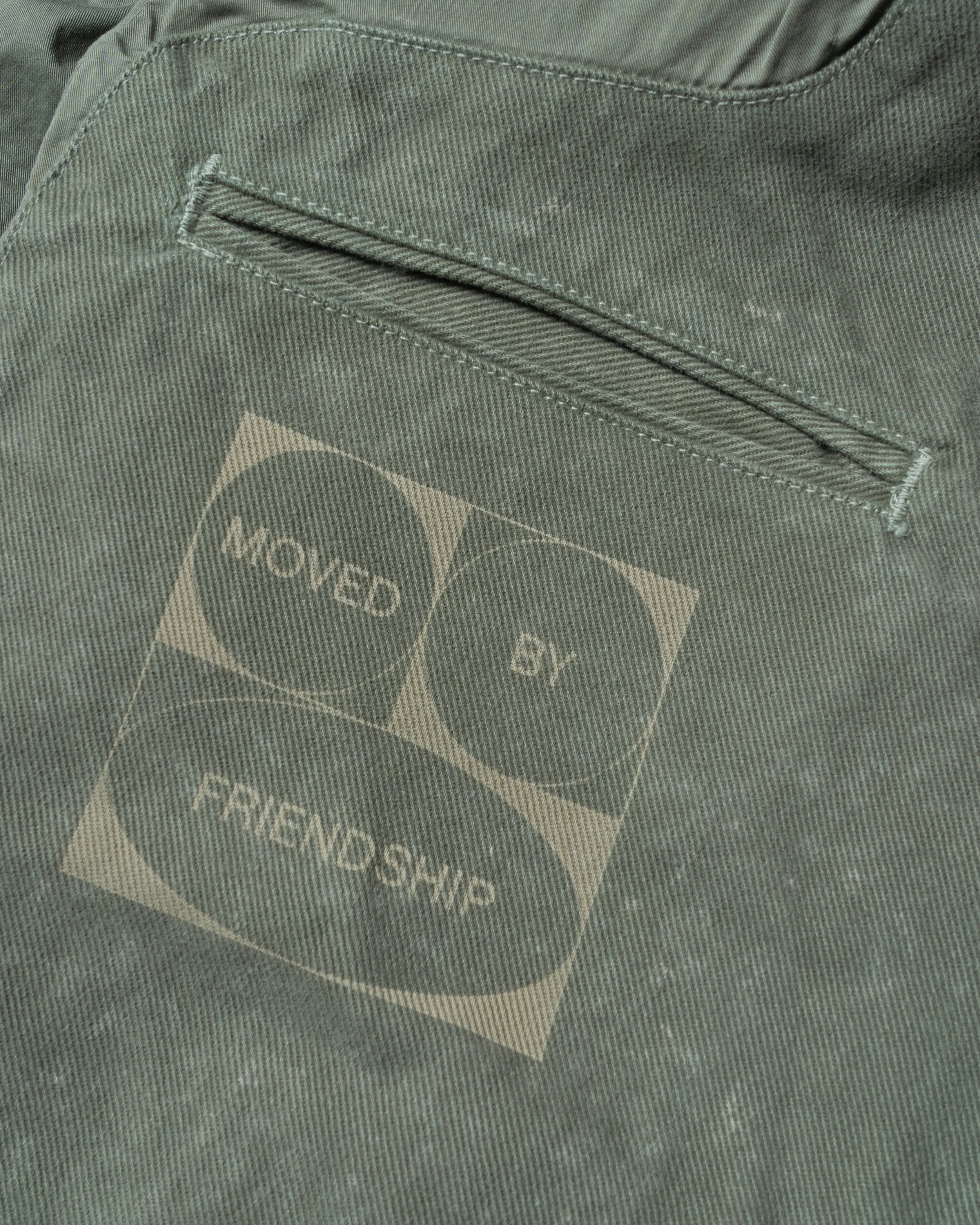 EMENTA_SS26_251UJK05093_MAZE TWILL_JACKET_GREEN WASHED_DETALHE 4.jpg