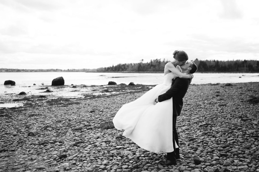 NICOLE &amp; GARRETT: LINDSEY OCKER PHOTOGRAPHY 