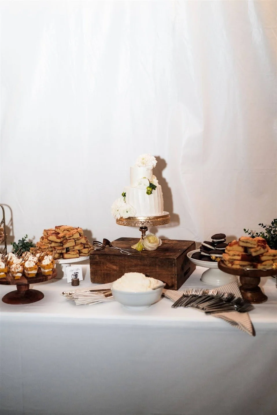 10-7-23_BUCHANAN-HEBERT Paige+Simon_WeddingPhotos-1227_websize.jpg