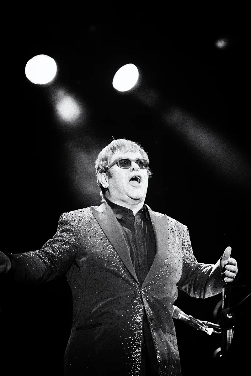 Elton-John-von-Fotograf-Remo-Neuhaus-aus-Bern-1.jpg