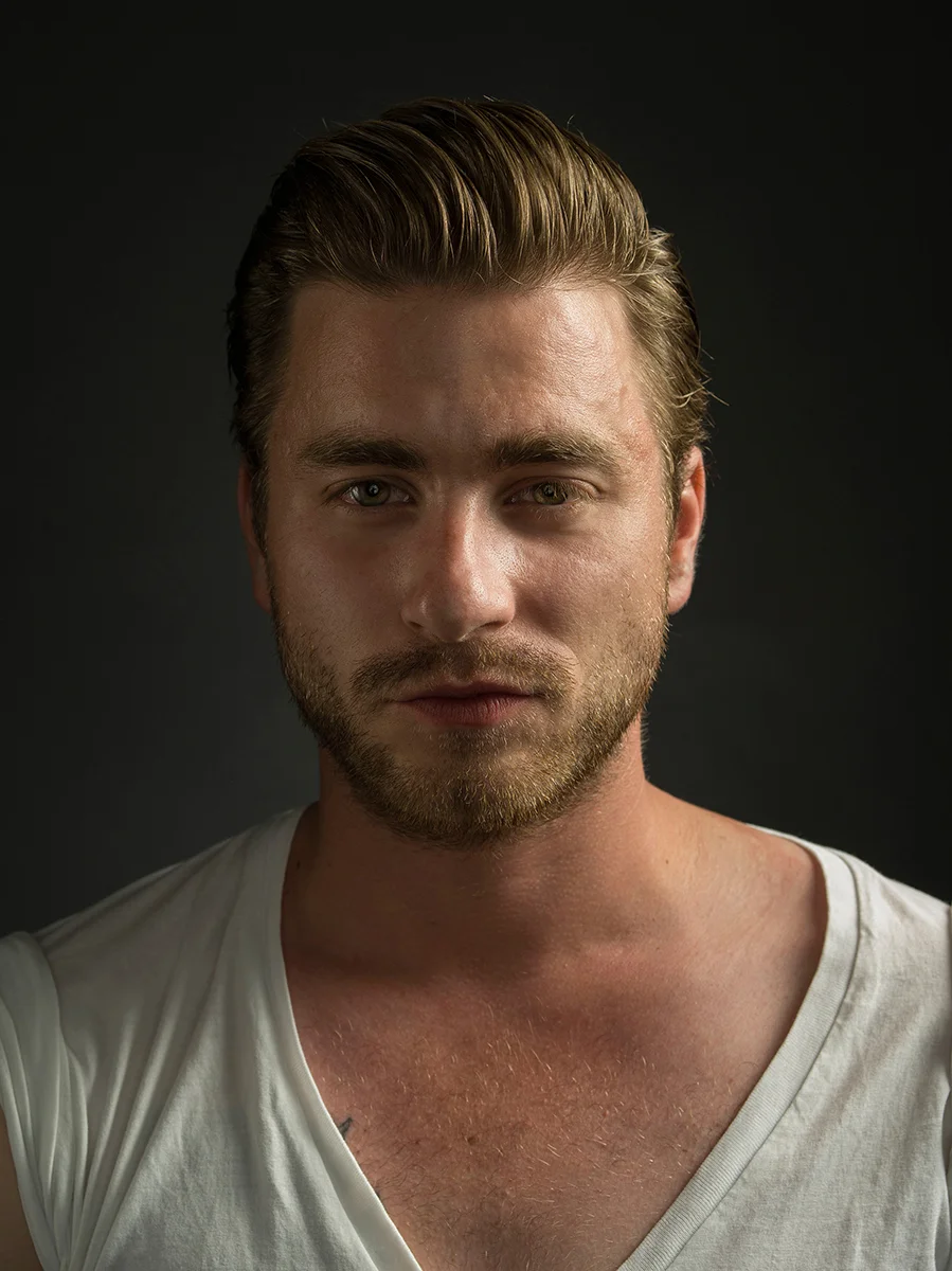Baschi-von-Fotograf-Remo-Neuhaus-Bern.jpg