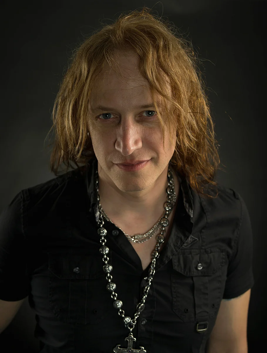 Nic-Maeder-Gotthard-von-Fotograf-Remo-Neuhaus-aus-Bern1.jpg
