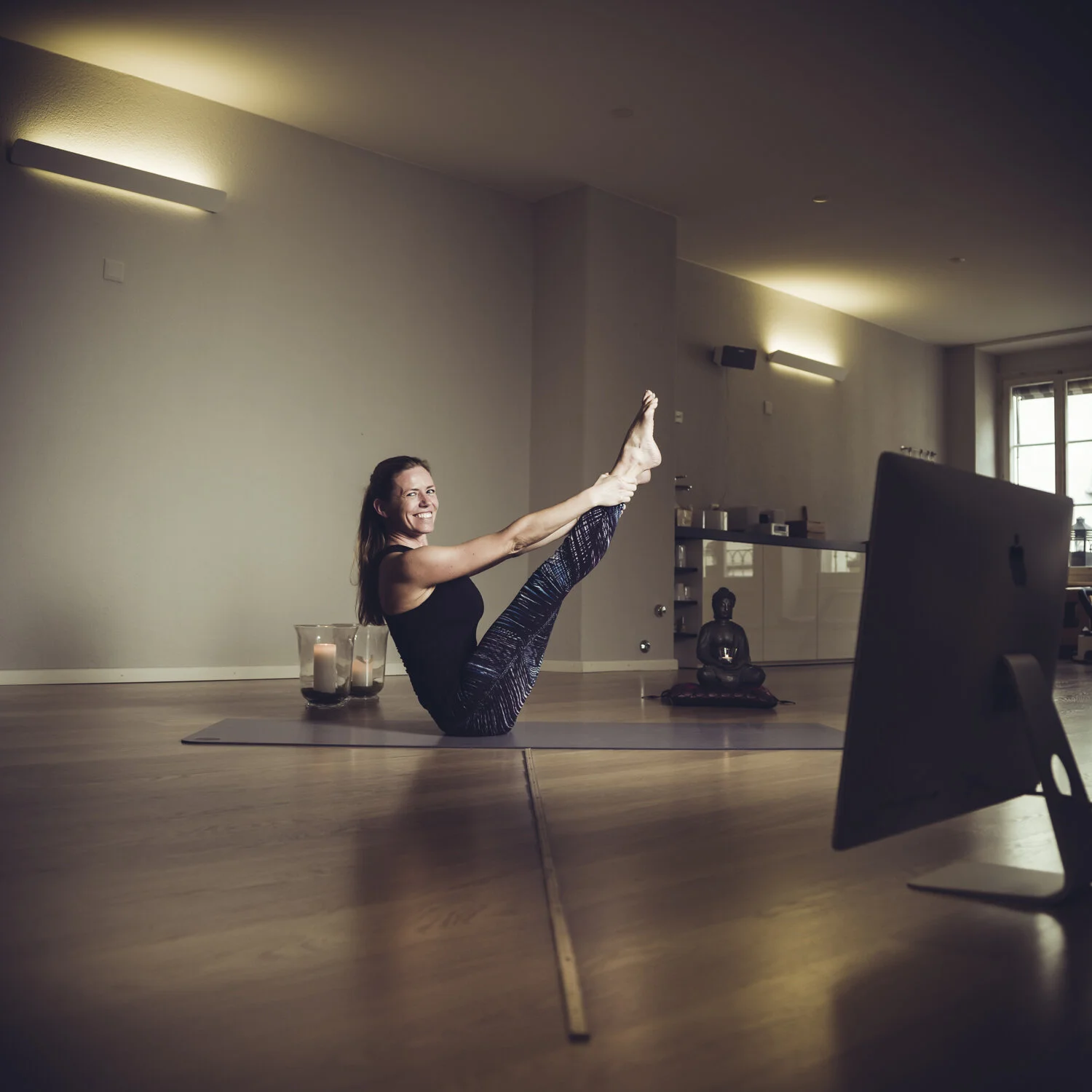Beatrice Eggimann Pilates Bern und Zürich 2 Meter Abstand remoneuhaus.com-11.jpg
