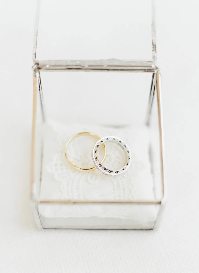 how-to-pick-out-wedding-bands.jpg