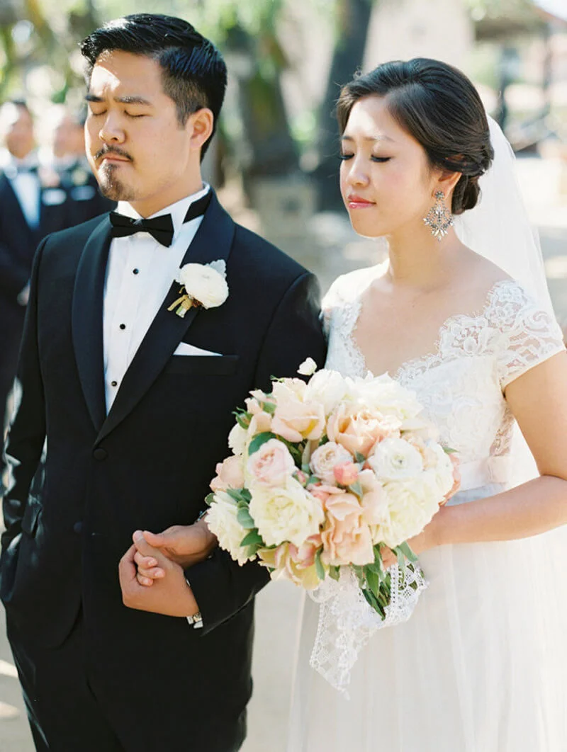 incorporate-christ-into-your-wedding-2.jpg
