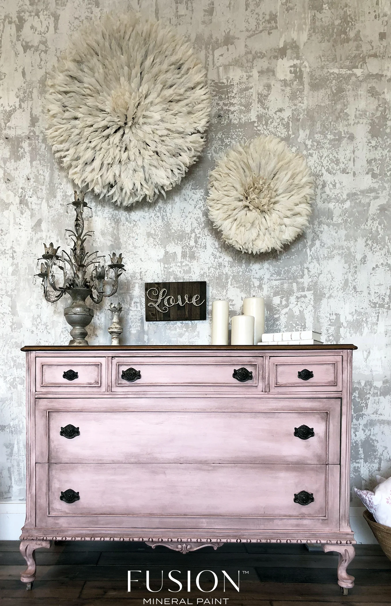 fusion_mineral_paint_english_rose_dresser.jpg