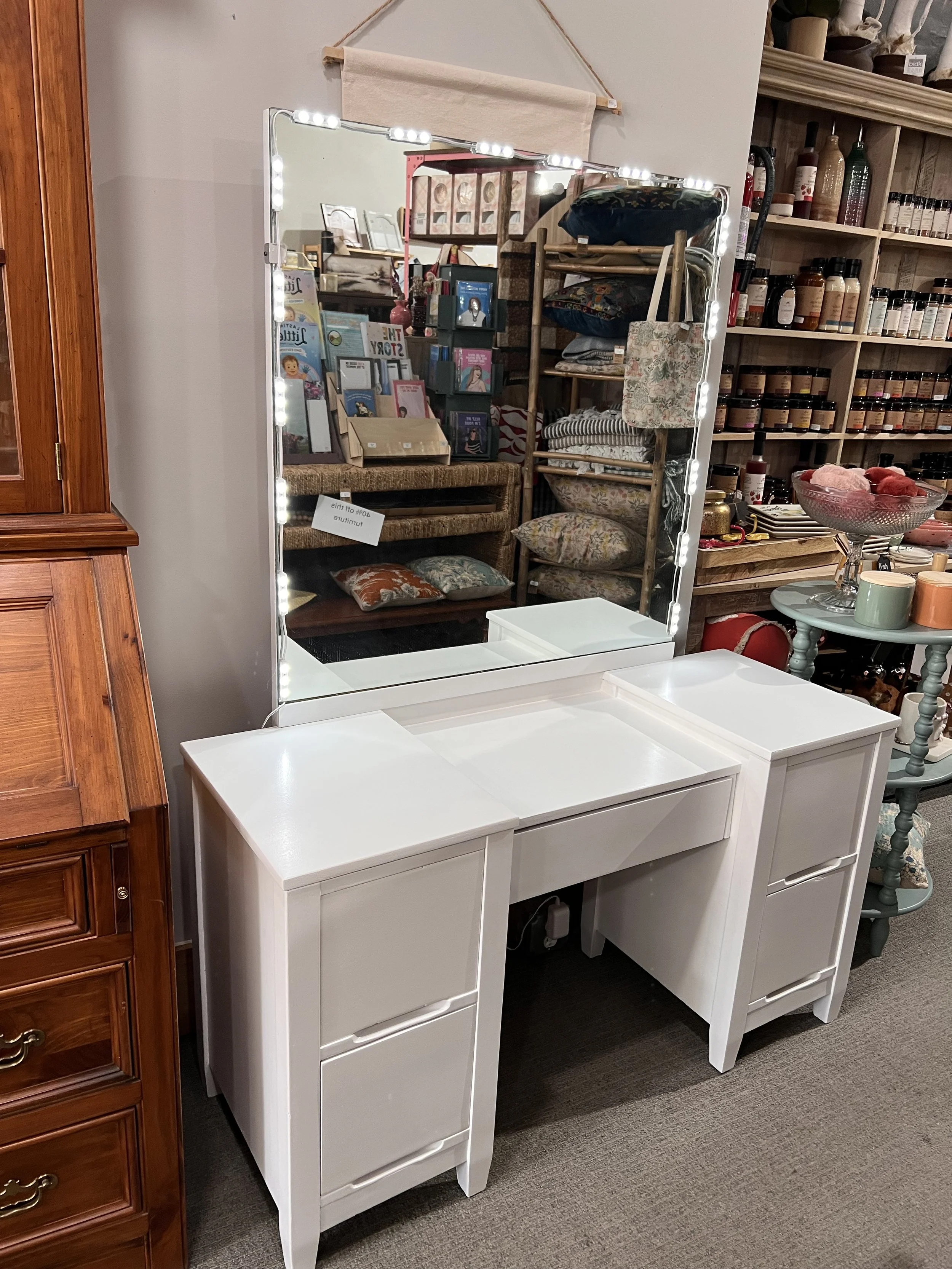 White Vanity with Mirror