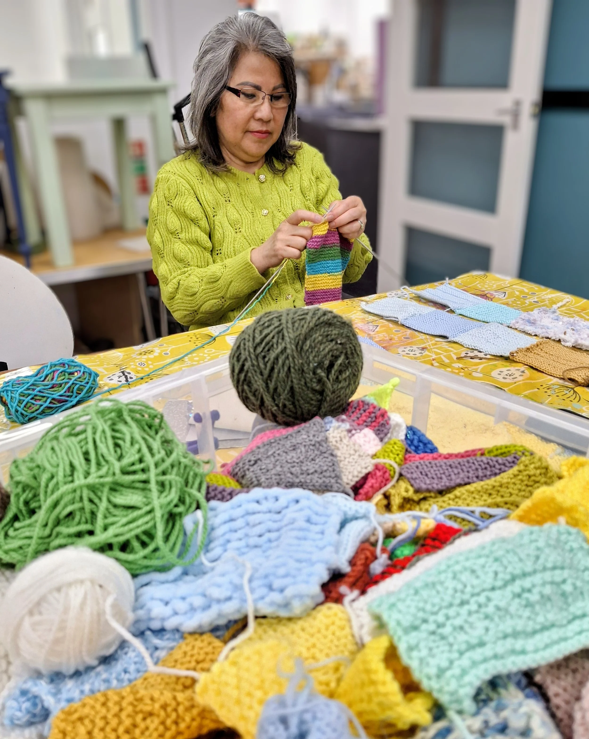 Thuy Knitting.jpg