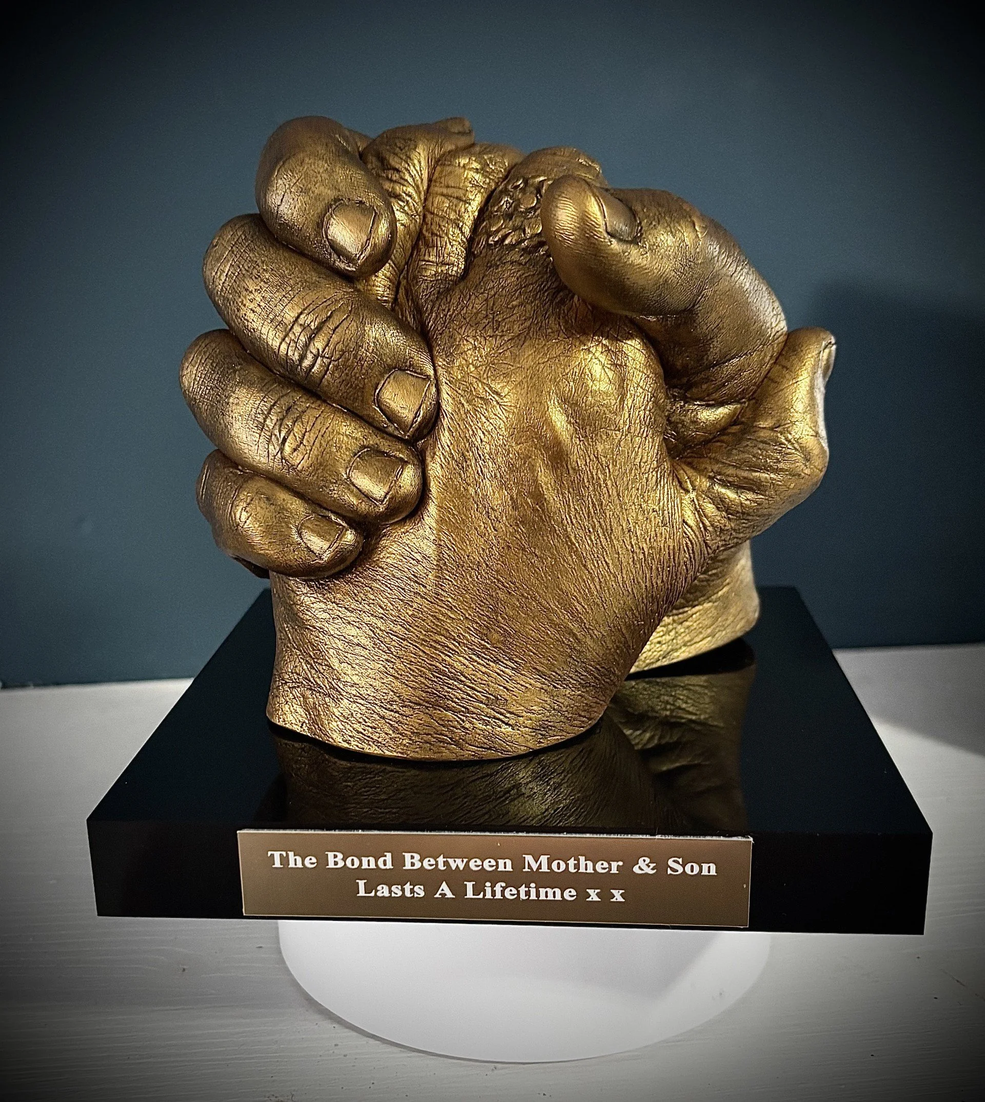 Hands