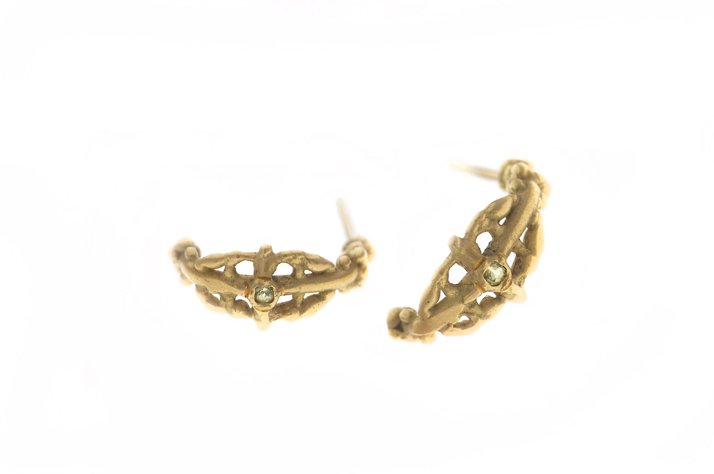 Earring_1991.jpg