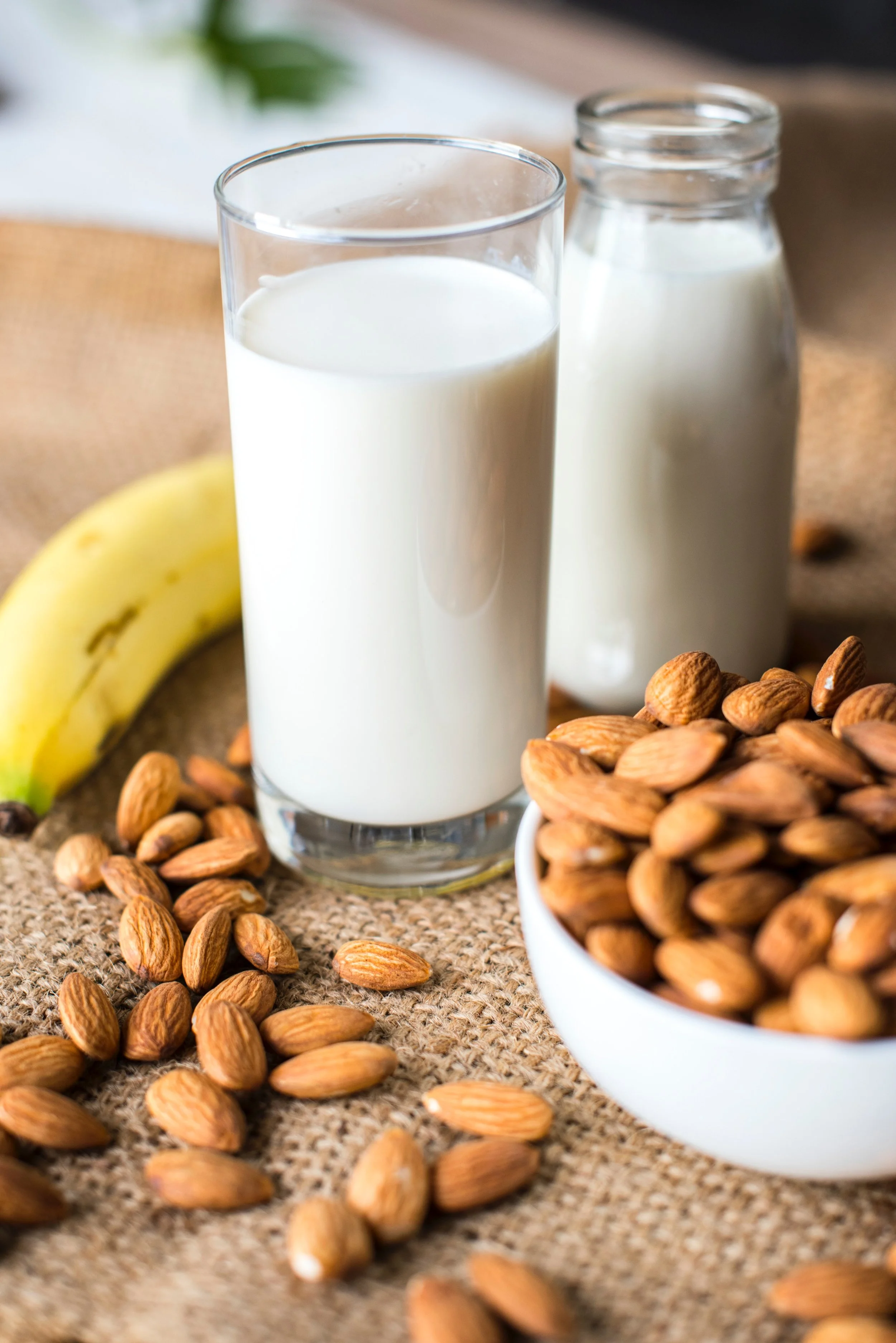 Almonds are high in calcium, which strengthens our bones.