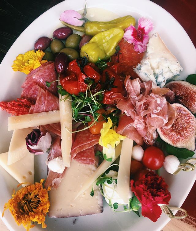 Say hello to our summer charcuterie board 🌼 made with a selection of artisan meats &amp; cheeses - available all weekend long! #pastashoplv